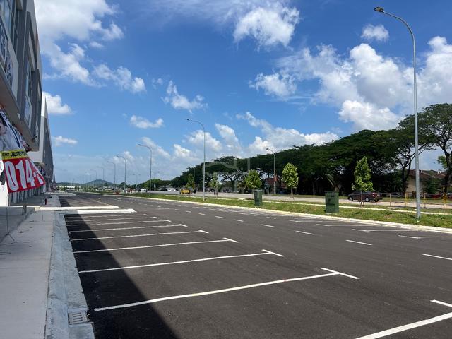 pulai mutiara shop lot FACING MAIN ROAD  brand new skudai galang patah 2