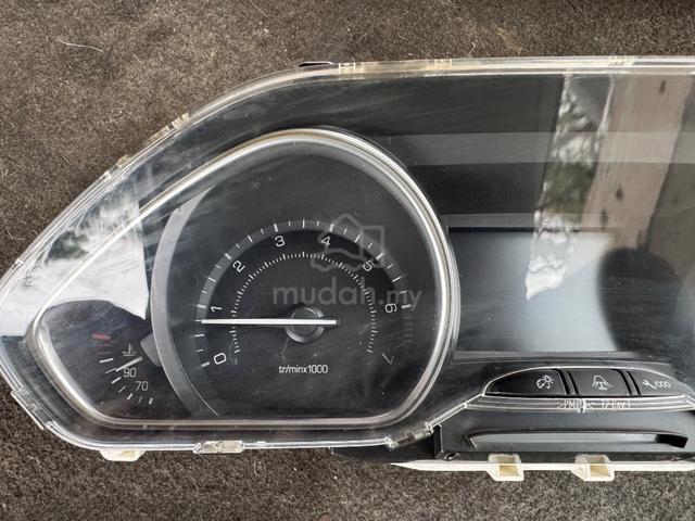 No 27-10-3 Peugeot 208 Meter Japan - photo 2 of 6