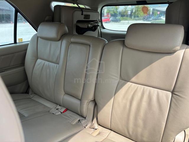 2005 Toyota Fortuner 2.7V AT Prem Very LowMile 44K - 5
