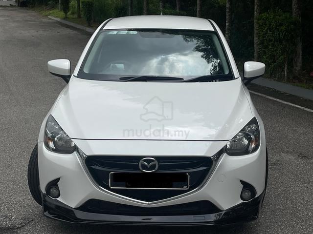 2015 Mazda 2 1.5 VR FACELIFT (A) - 2