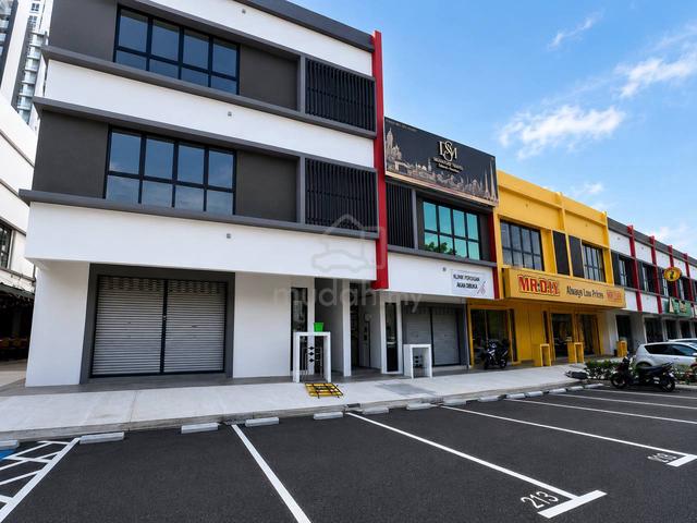 Brand New Three Storey End Lot Shop Lot, Bukit Jelutong 1