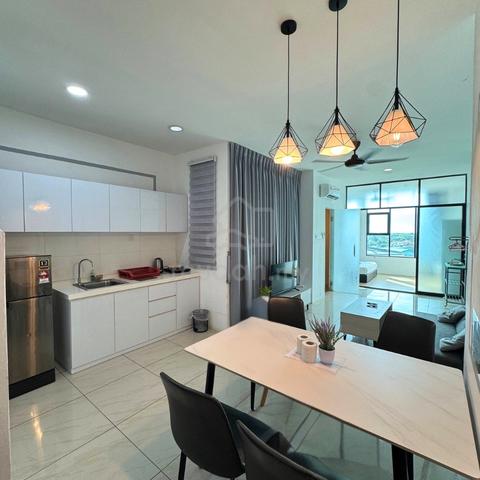 Manhattan Suites @ ITCC 1