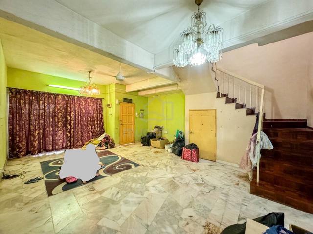 RUMAH MURAH 2 Storey Taman Semarak Kajang - FACING OPEN - House for