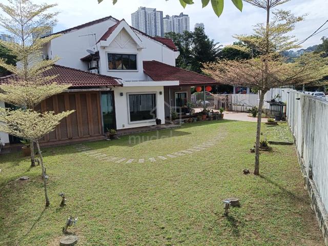 Double Storey Corner House For Sale at Bandar Sri Damansara SD 7 1
