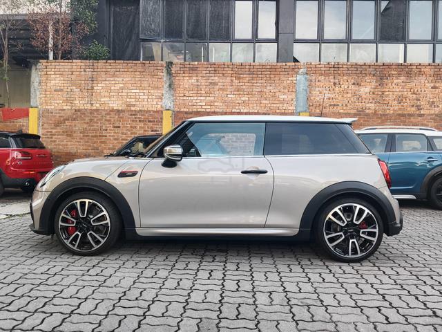 2022 Mini COOPER JCW 2.0 NFL (A) - 3