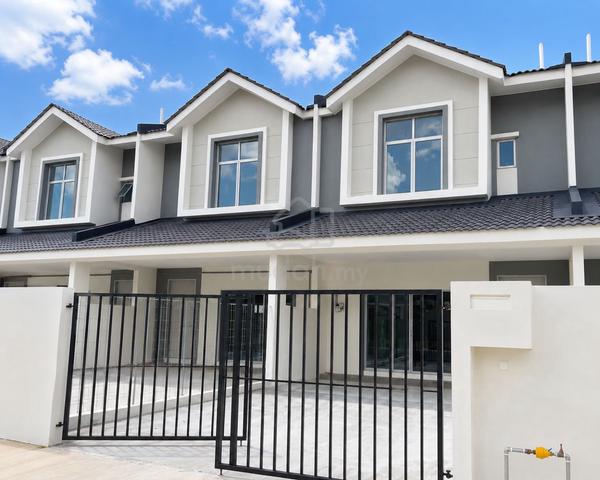 Pasir Gudang Double Storey for Rental 1