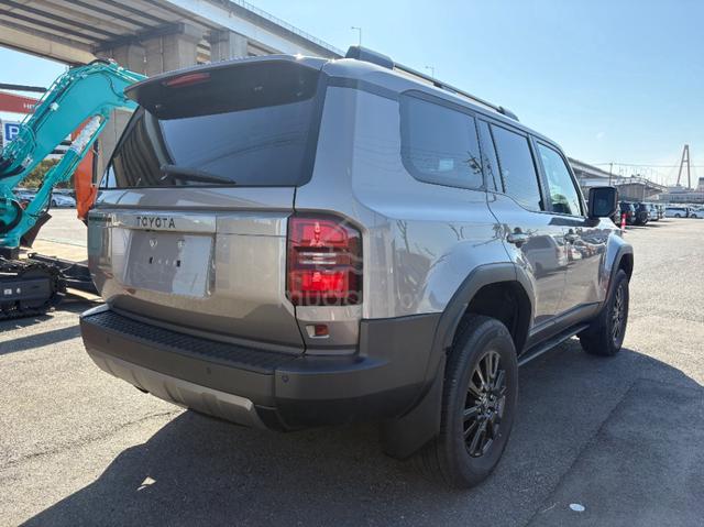 2025 [READY] Toyota LANDCRUISER 250 2.7 VX PETROL - 5
