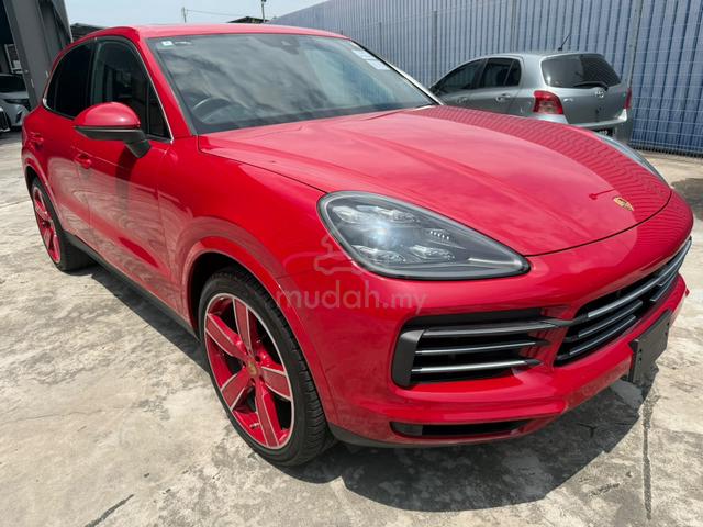2022 Porsche Cayenne 3.0 V6 panaromic roof - 1