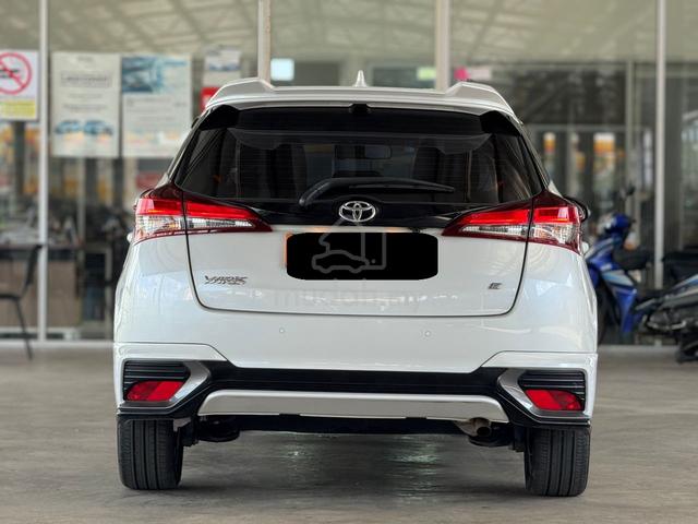 2022 Toyota YARIS 1.5 E (A) FACELIFT HATCHBACK - 5