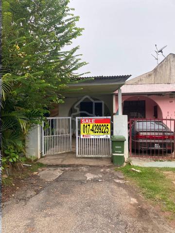 TAMAN SEMPALIT , 4 Rooms , FREEHOLD , Below MV 1