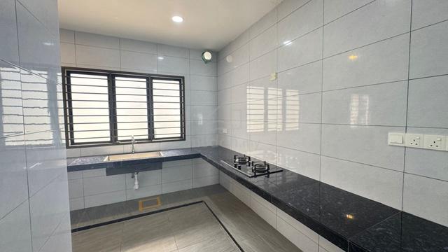 Taman Austin Duta double storey house for rent Jalan Austin Duta 4/x 1