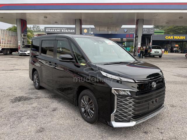 Toyota VOXY 2.0 S-Z (A) 2022 8 Seater - 1
