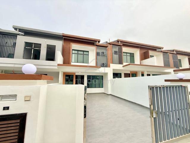 Tuas / Secondlink / DSTH Mutiara Rini / 4 Bedroom / Iskandar Puteri 1