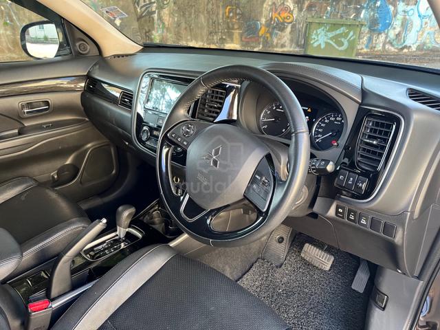 2018 Mitsubishi OUTLANDER 2.0 AWD (A) LEATHER - 5