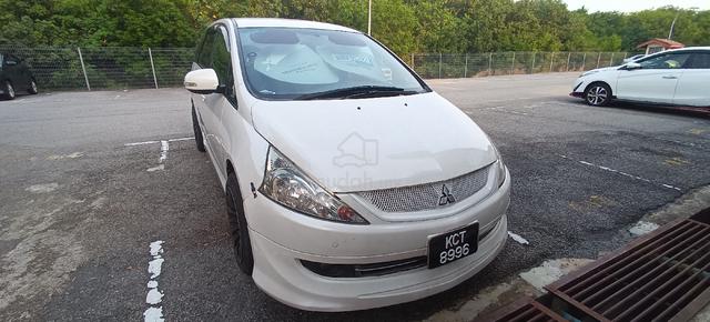 2010 Mitsubishi GRANDIS 2.4 MIVEC ENHANCED (A) - 1