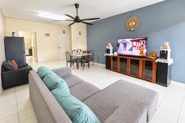 Lakeview Apartments 1