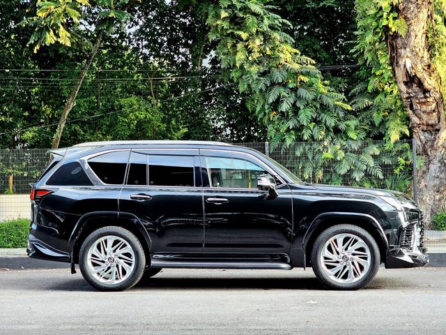 2022 Lexus LX600 3.4 4 SEATER EXECUTIVE (A) - 4