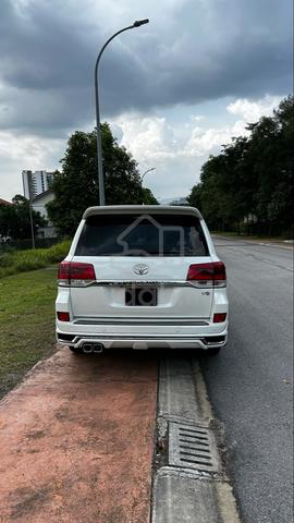 2008 Land Cruiser LC200 4.7 AX (2012 Facelift) - 4