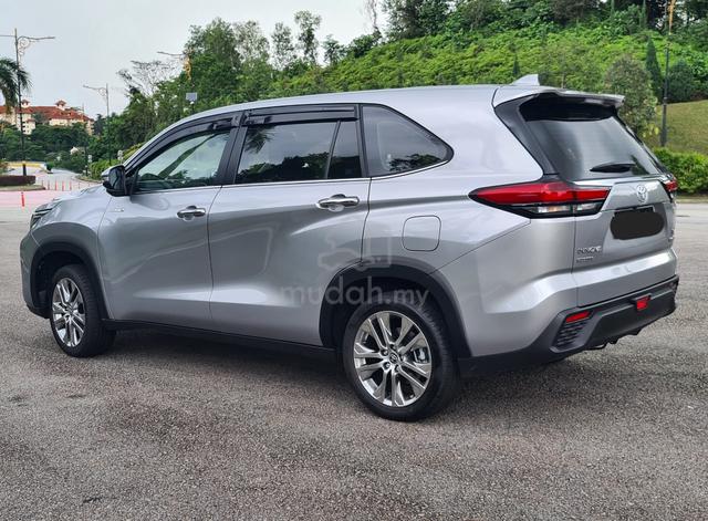 New 2026 ZENIX 2.0L PETROL & HYBRID TOYOTA INNOVA - 3