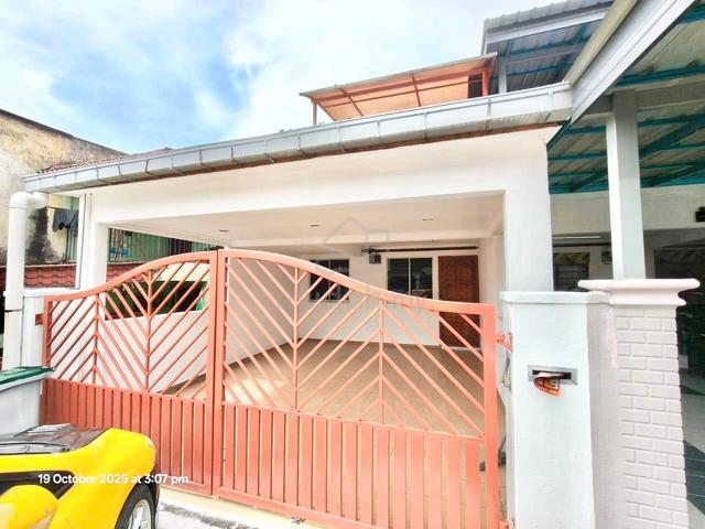 Termurah Double storey terrace taman tasik jaya senawang 1