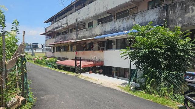 Flat Taman Ungku Tun Aminah 1
