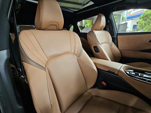 13k KM 2024 Toyota CROWN SPORT Z FULLY LOADED - 5