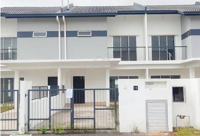 Rumah Teres 2 Tingkat Jalan Kulai Kota Tinggi 1