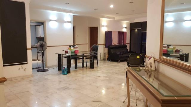 Villa Putra 1