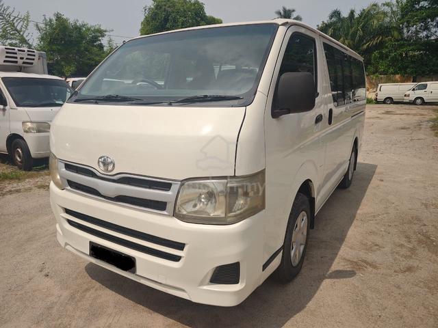 2013 Toyota HIACE 2.5 (M) WINDOW VAN - 1