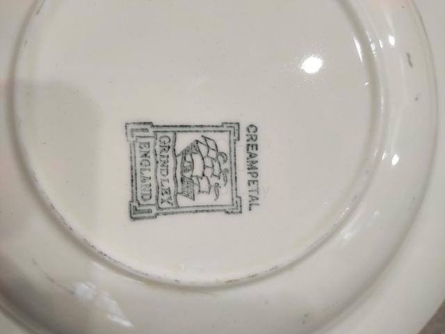Grindley England Cream Petal Bowls and Plates - photo 6 of 6