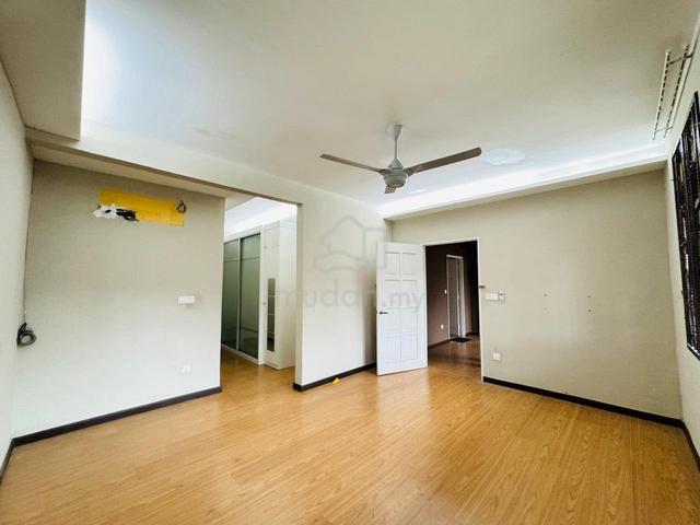 Spacious Single Storey Bungalow With Large Compound At Ulu Ke 1