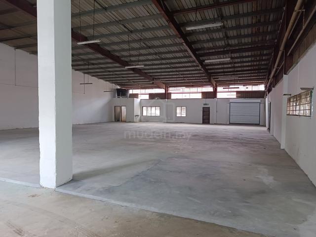 1.5 Sty corner Link Factory, selesa jaya, Taming Jaya, Balakong 1