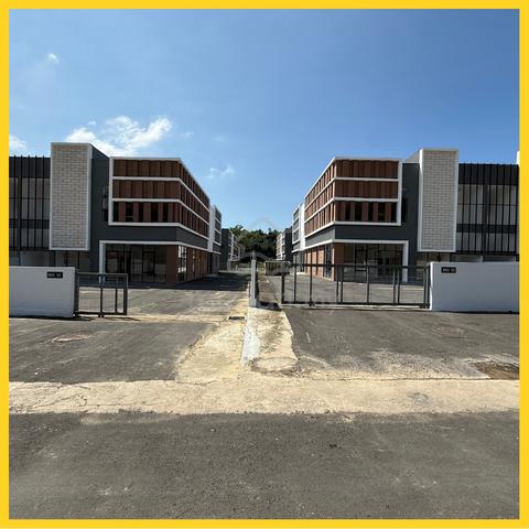 FOR RENT Warehouse Armani Business Park Sepanggar 1