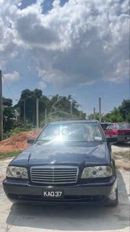 1995 Mercedes Benz 220C 2.2 W124 (A) - 3