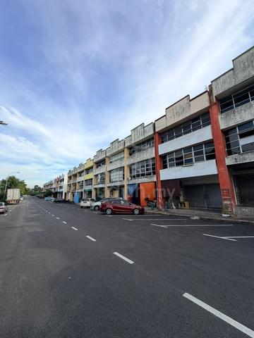 Taman Melawati Skudai 3 Storey Shoplot 1