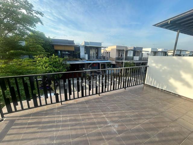 Double Storey Cluster House , D' Art 18 , Taman Tropika , Kulai 5