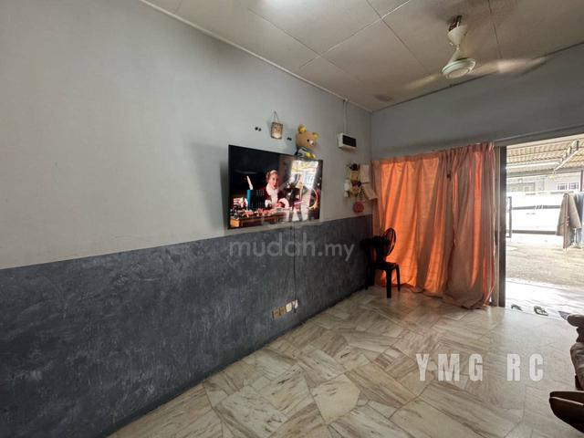 Pendamar Indah 1 Storey Terrace House for Sale at Port Klang 1