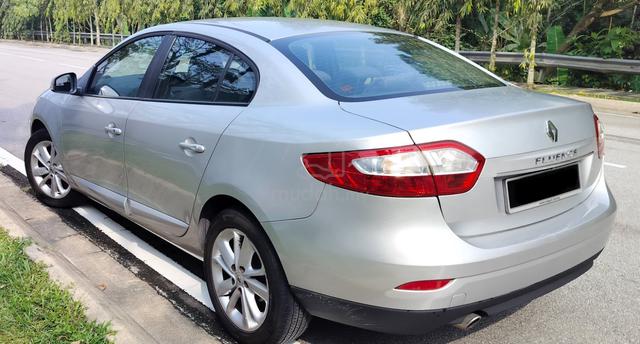 Renault FLUENCE 2.0(A)EXECUTIVE*0MUKA* BLN270* - 2