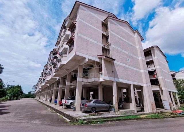 Apartment Tanjung Puteri Resort 1