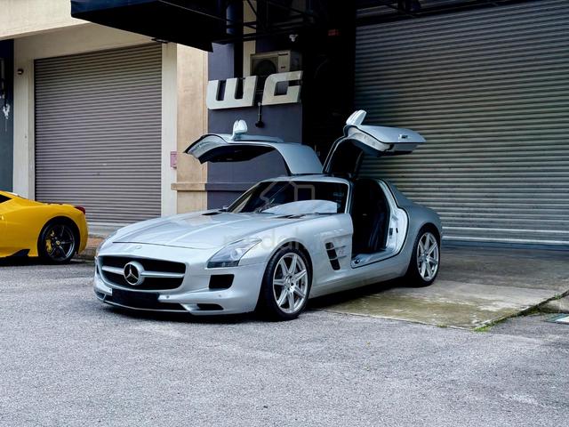 2010 Mercedes Benz SLS AMG - 1