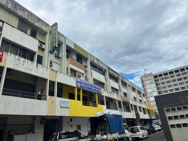 For sale...Asia city office lot 1
