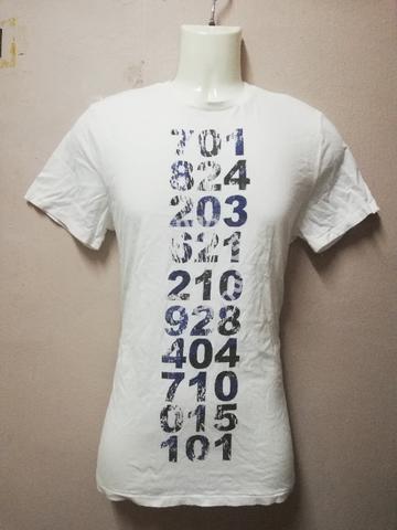 Vintage T-Shirt NUMBERS Made Korea Size M - Clothes for sale in Kuantan,  Pahang