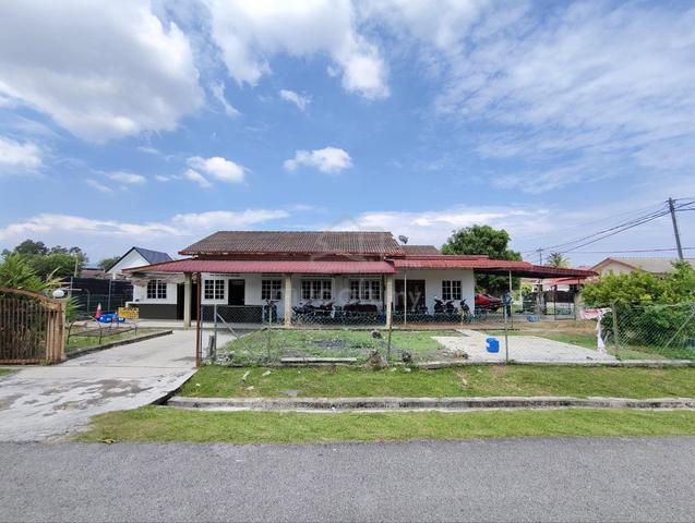 JIBOI | Kg Bahagia | Bungalow 6400sqft | Freehold 1