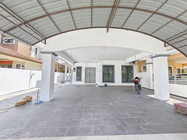 Pulai Height Ipoh Double Storey Semi-D FULL LOAN  FREEHOLD Below Bank 1