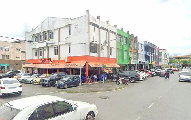 3 Storey Intermediate Shop (867 Title) at Satok, Rubber Road, Kuching 1