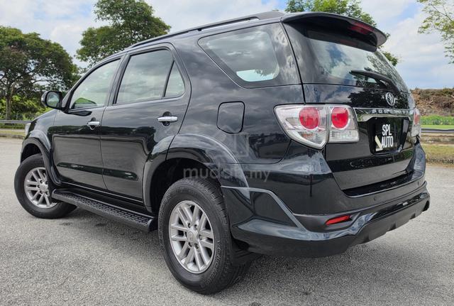 2012 Toyota FORTUNER 2.7 V TRD SPORTIVO FACELIFT - 4