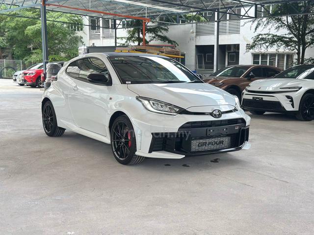 Auto / Grade6A / Facelift 2025 Toyota YARIS 1.6 GR - 1