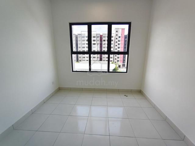Arena Residences 2 @ Warisan Puteri 1