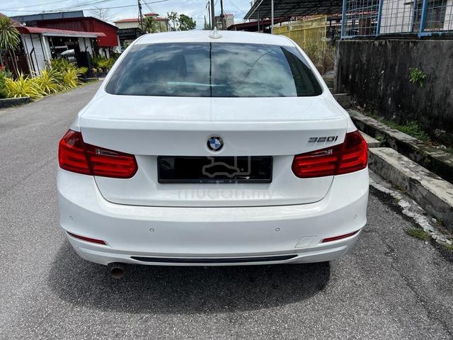 2015 Bmw 320i (CKD) 2.0 (A) - 4