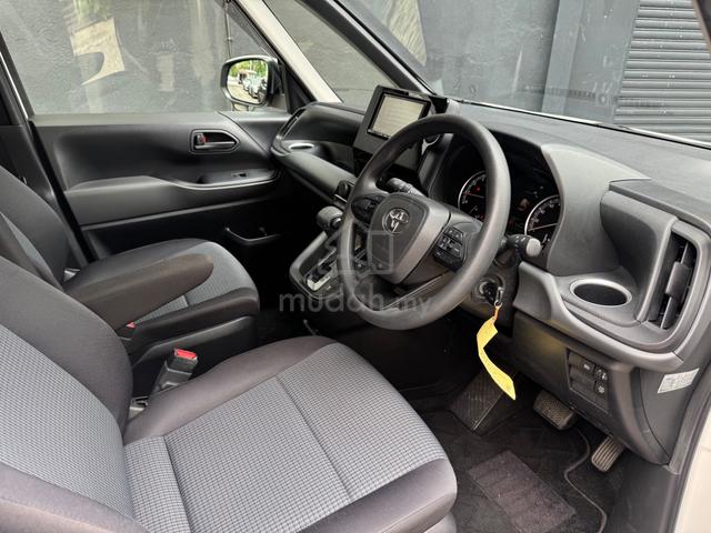 TOYOTA NOAH X 2.0(a)UNREG 2023 - 3